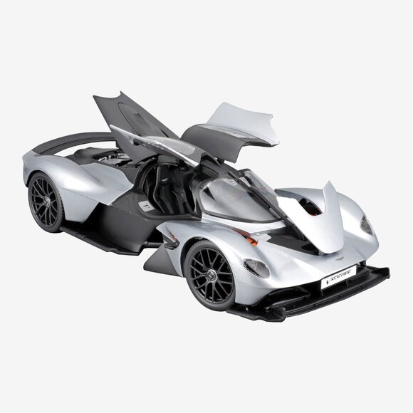 2021 Aston Martin Valkyrie 1:18 Special Edition Diecast Model Car by Maisto - Picture 6 of 6